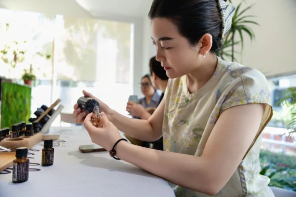“万里疏心”心思阛阓，给心灵来一场降温举止